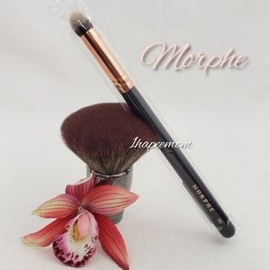 Morphe R33 Round Blender Brush Eyeshadow
